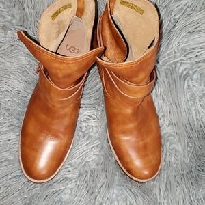 Ugg Elora Boots Size 8